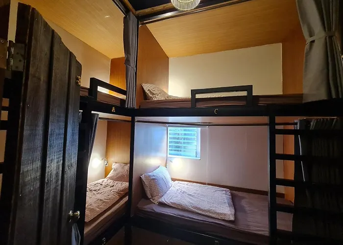 بيت شباب Non House